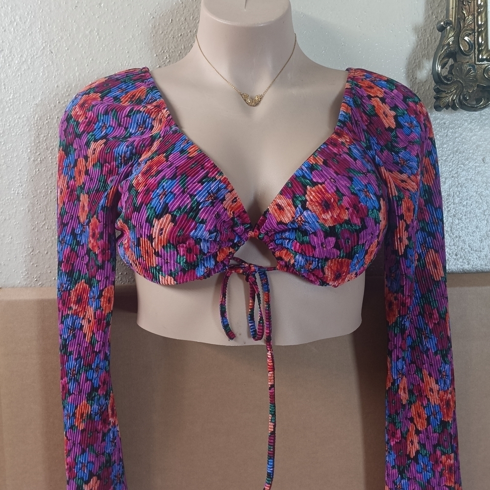 Wild Fable Multicolor Floral Long Sleeve Crop Top